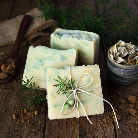 Bath And Beyond - Eucalyptus And Ylang Ylang Soap