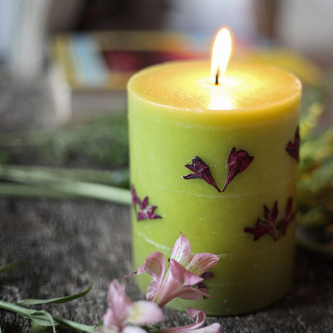Candles - Lavender Scented Aromatic Candle